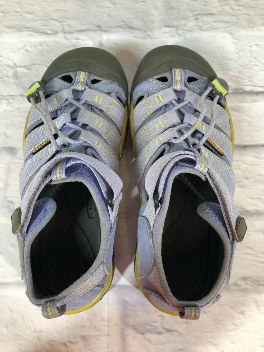 KEEN Girls 4 Newport Lavender Waterproof Sport Sandals